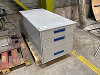 Metalen materiaalkast - afbeelding 1 van  4