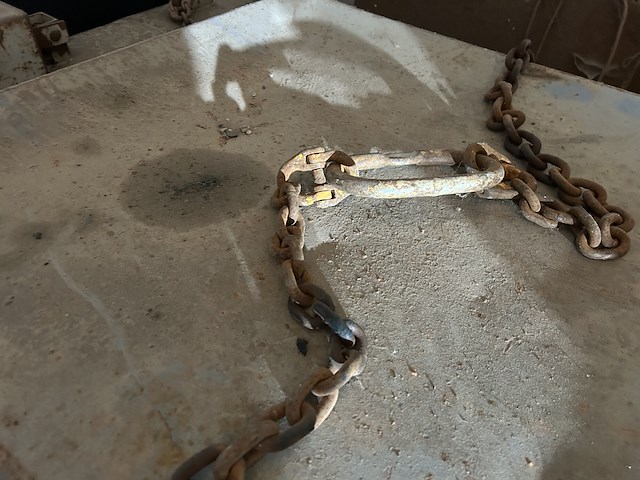 Metalen mazouttank 1200l - afbeelding 3 van  3