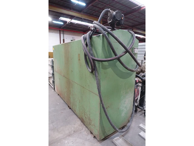 Metalen mazouttank - afbeelding 2 van  5