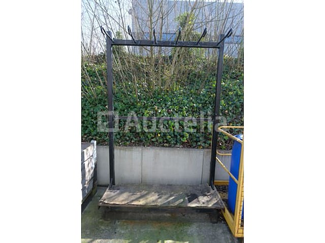 Metalen ondersteuning met profielen - afbeelding 3 van  4