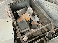 Metalen opbergbak met inhoud (4x) - afbeelding 2 van  6