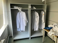 Metalen opbergkast (2x) - afbeelding 1 van  4