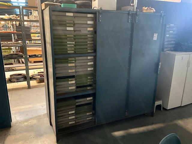 Metalen opbergkast - afbeelding 6 van  13