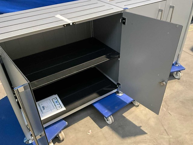 Metalen opbergkast - afbeelding 3 van  5