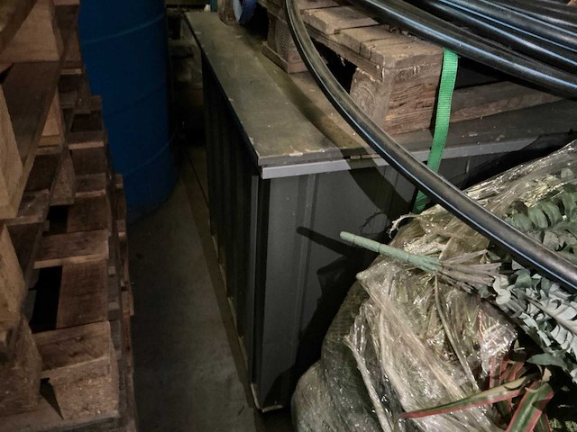 Metalen opbergkist - afbeelding 2 van  3
