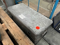 Metalen opbergkoffer met inhoud divers gereedschap - afbeelding 4 van  12