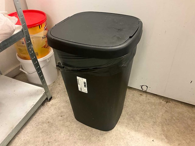 Metalen opbergrek met inhoud (4x) - afbeelding 3 van  24