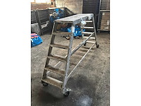 Metalen opstap - afbeelding 3 van  3