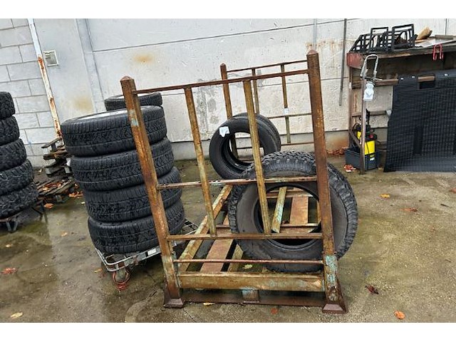 Metalen pallet - afbeelding 2 van  5