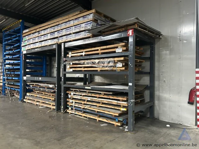 Metalen palletrekken 2x3 meter lengte - afbeelding 1 van  2