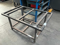 Metalen palletstaander (2x) - afbeelding 1 van  4