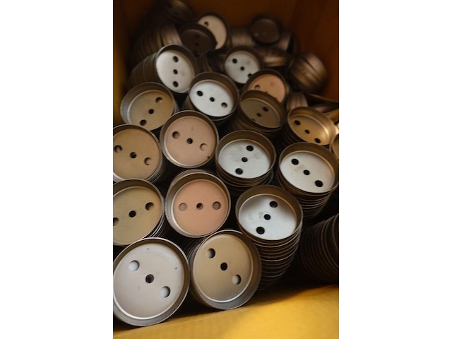 Metalen palletstelling + inhoud - afbeelding 4 van  8