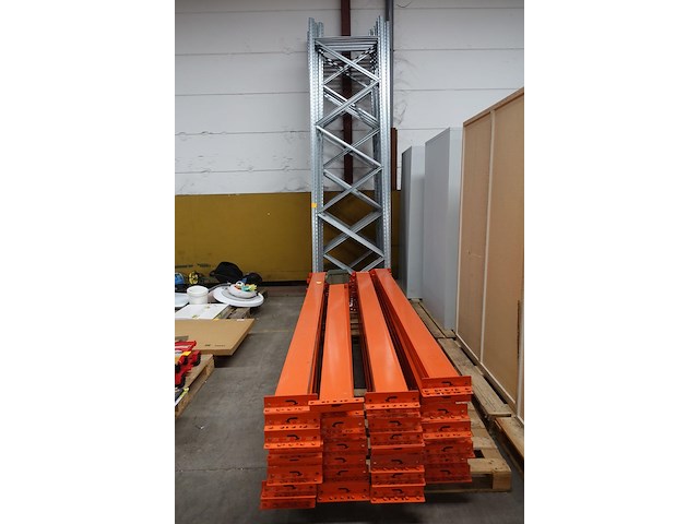 Metalen palletstelling - afbeelding 1 van  3