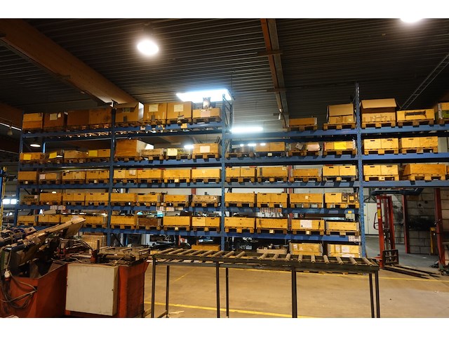 Metalen palletstelling - afbeelding 1 van  4