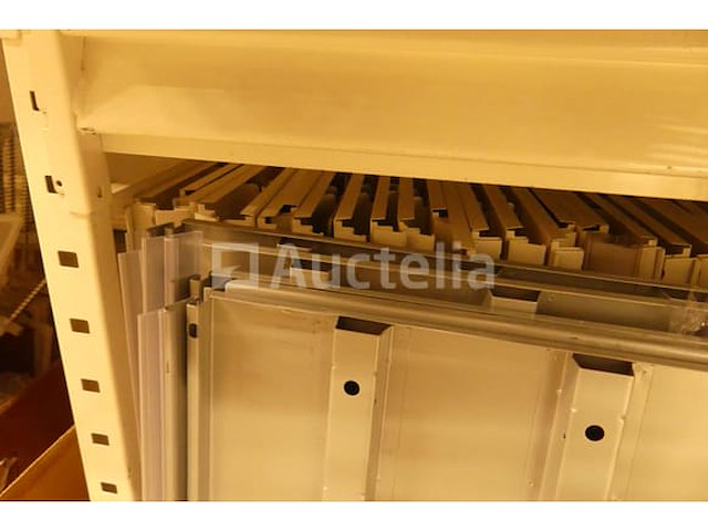Metalen plankaccessoireset - afbeelding 23 van  28