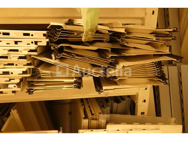 Metalen plankaccessoireset - afbeelding 25 van  28