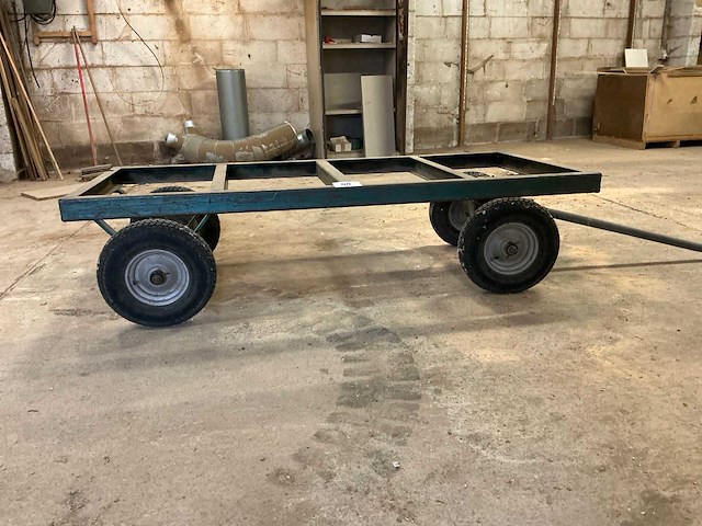Metalen plateauwagen - afbeelding 1 van  3