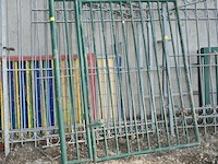 Metalen poort