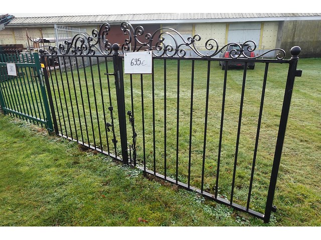 Metalen poort - afbeelding 2 van  7