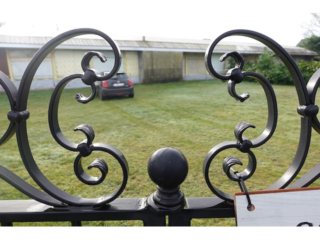 Metalen poort - afbeelding 5 van  7
