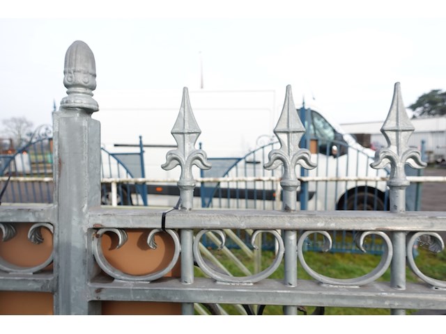 Metalen poort - afbeelding 3 van  5