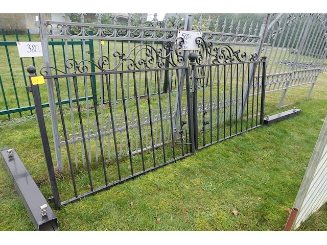 Metalen poort - afbeelding 2 van  4