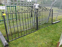 Metalen poort - afbeelding 2 van  4