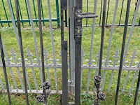 Metalen poort - afbeelding 3 van  4