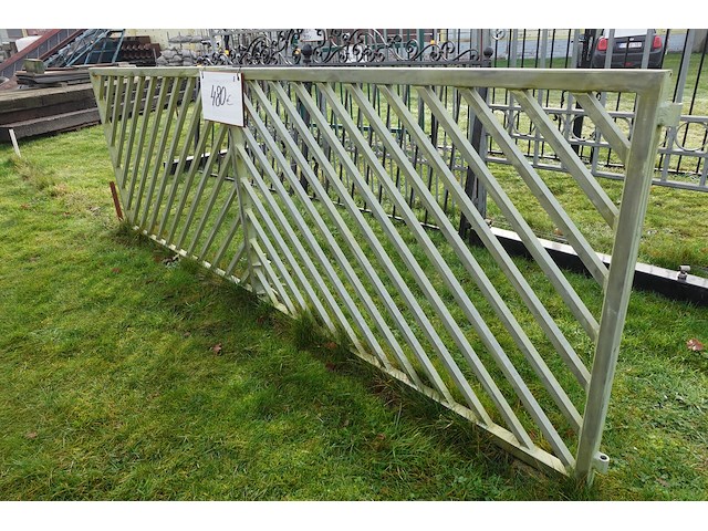 Metalen poort - afbeelding 3 van  3