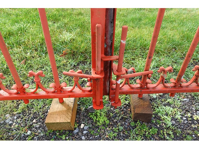 Metalen poort - afbeelding 4 van  4