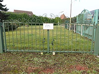 Metalen poort - afbeelding 1 van  3