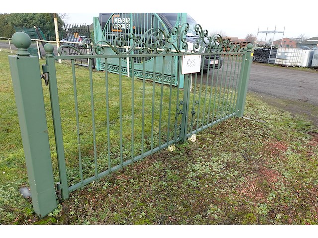 Metalen poort - afbeelding 3 van  3