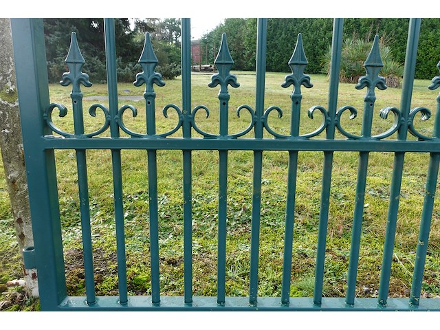 Metalen poort - afbeelding 3 van  4