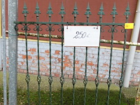 Metalen poort - afbeelding 1 van  2