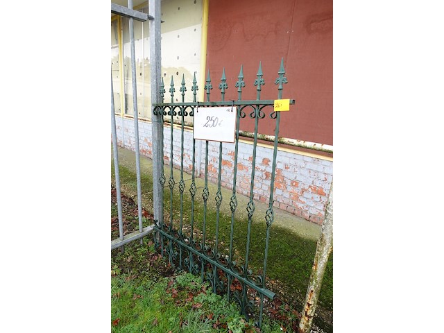Metalen poort - afbeelding 2 van  2