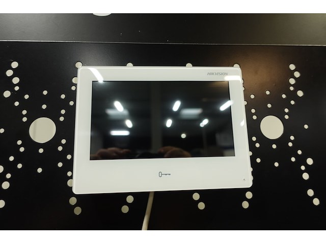 Metalen presentatiemeubel hikvision - afbeelding 5 van  7