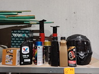 Metalen rek + inhoud - afbeelding 2 van  6