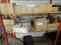 Metalen rek + inhoud - afbeelding 4 van  7