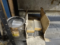 Metalen rek + inhoud - afbeelding 6 van  8