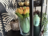 Metalen rek met decoratie - afbeelding 9 van  13