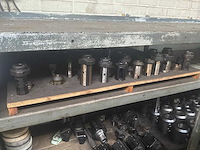 Metalen rek met gereedschapshouders - afbeelding 1 van  2