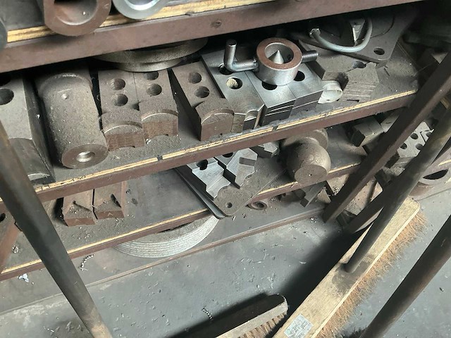 Metalen rek met grote partij tools (3x) - afbeelding 9 van  20