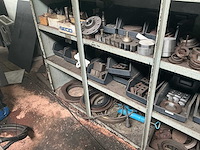 Metalen rek met grote partij tools (3x) - afbeelding 24 van  32