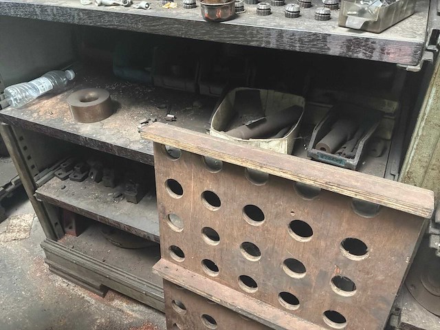 Metalen rek met grote partij tools (3x) - afbeelding 29 van  32