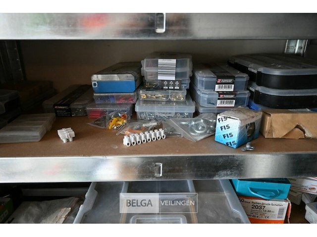 Metalen rek met inhoud - afbeelding 3 van  5