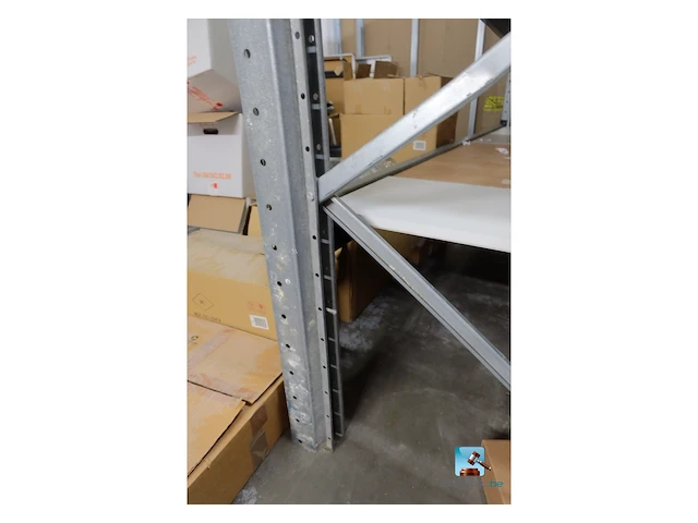 Metalen rek met planken - afbeelding 4 van  9