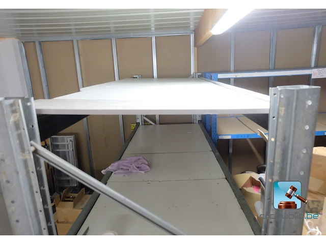 Metalen rek met planken - afbeelding 5 van  9