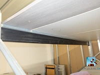 Metalen rek met planken - afbeelding 7 van  9