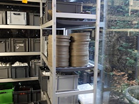 Metalen rek - afbeelding 2 van  2