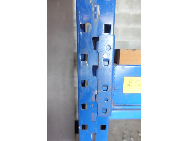 Metalen rek - afbeelding 2 van  2